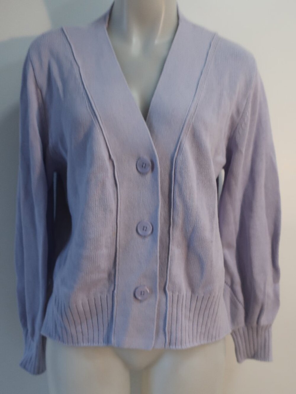 Womens 27 Miles Malibu (Item-107) Lavender V-Neck Cardigan Sweater M - Picture 2 of 16